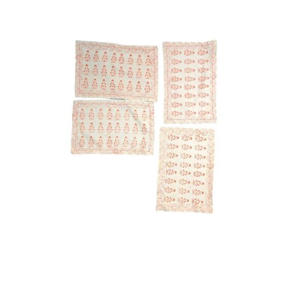 Floral Cotton Placemats Set Of 4 Sur La Table 19" x 13" Rectangle White & Coral - Picture 1 of 9